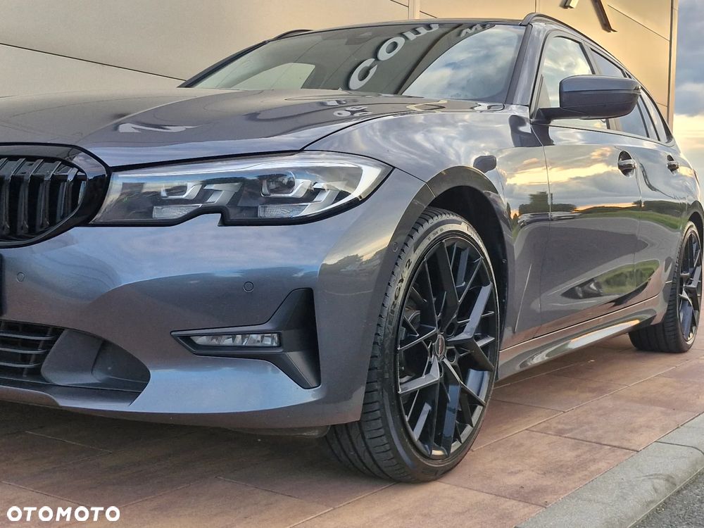 BMW Seria 3 320d Edition M Sport Shadow - 14