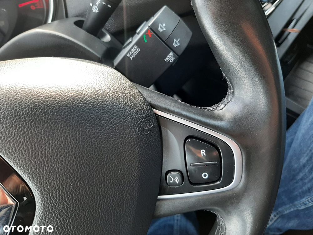 Renault Captur ENERGY TCe 120 EDC Crossborder - 24