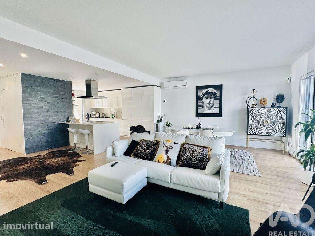 Casa / Villa T4 em Amora de 238 m2 - Grande imagem: 3/36