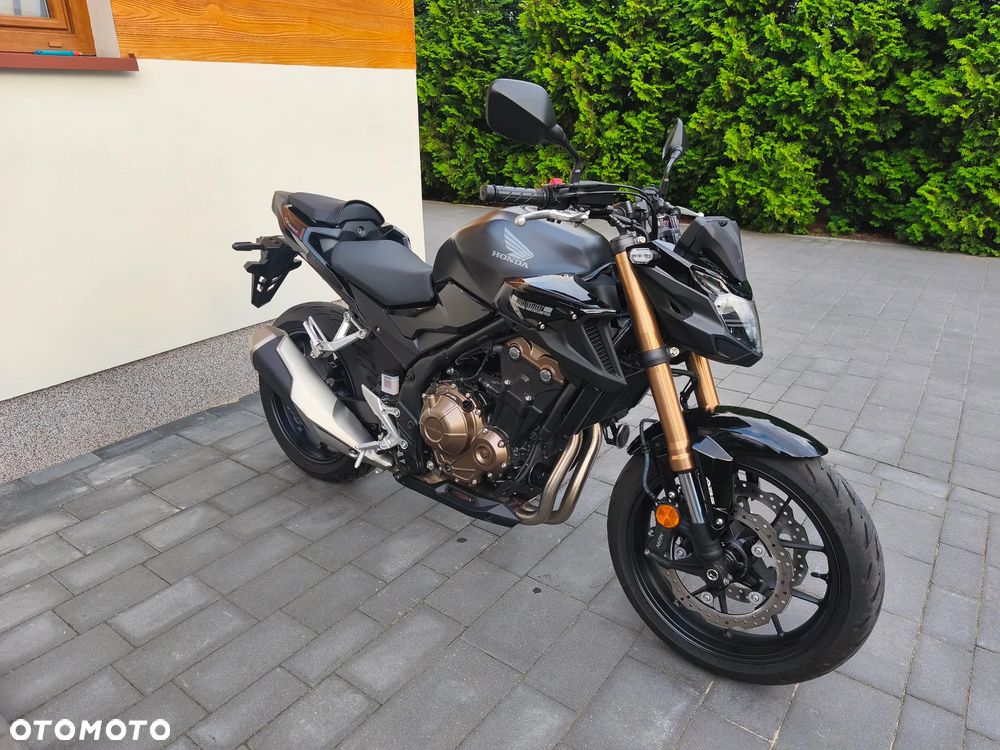 Honda CB - 1