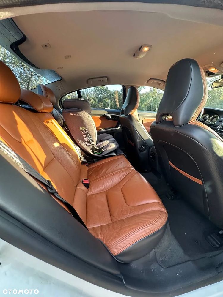 Volvo S60 D3 Summum - 16