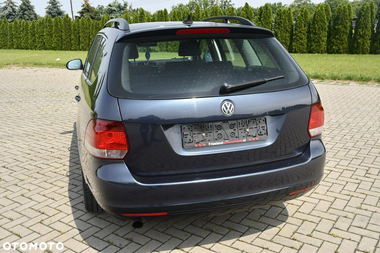 Volkswagen Golf - 11