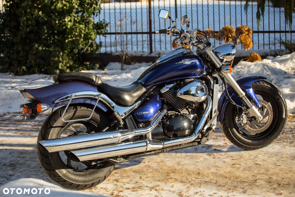 Suzuki Intruder - 12