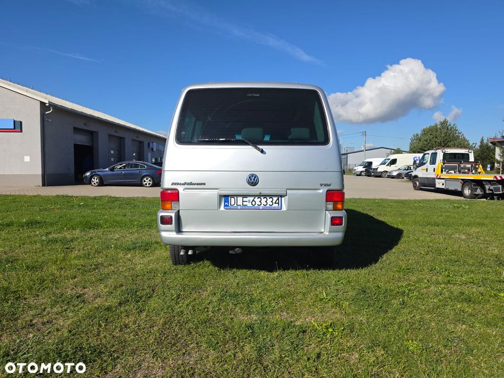 Volkswagen Multivan - 5