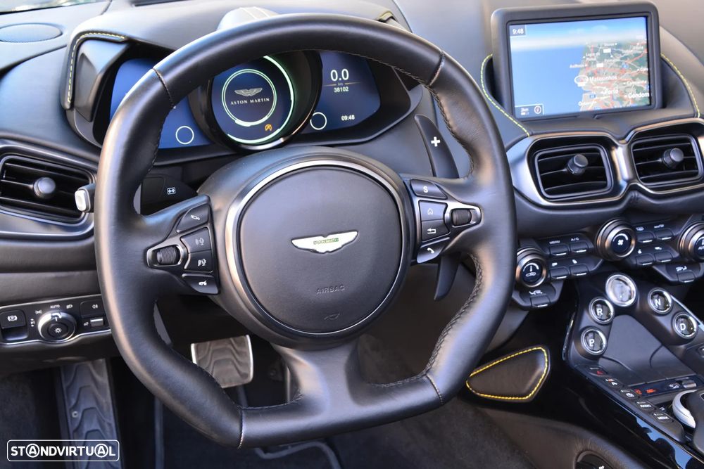 Aston Martin Vantage Roadster V8 - 31