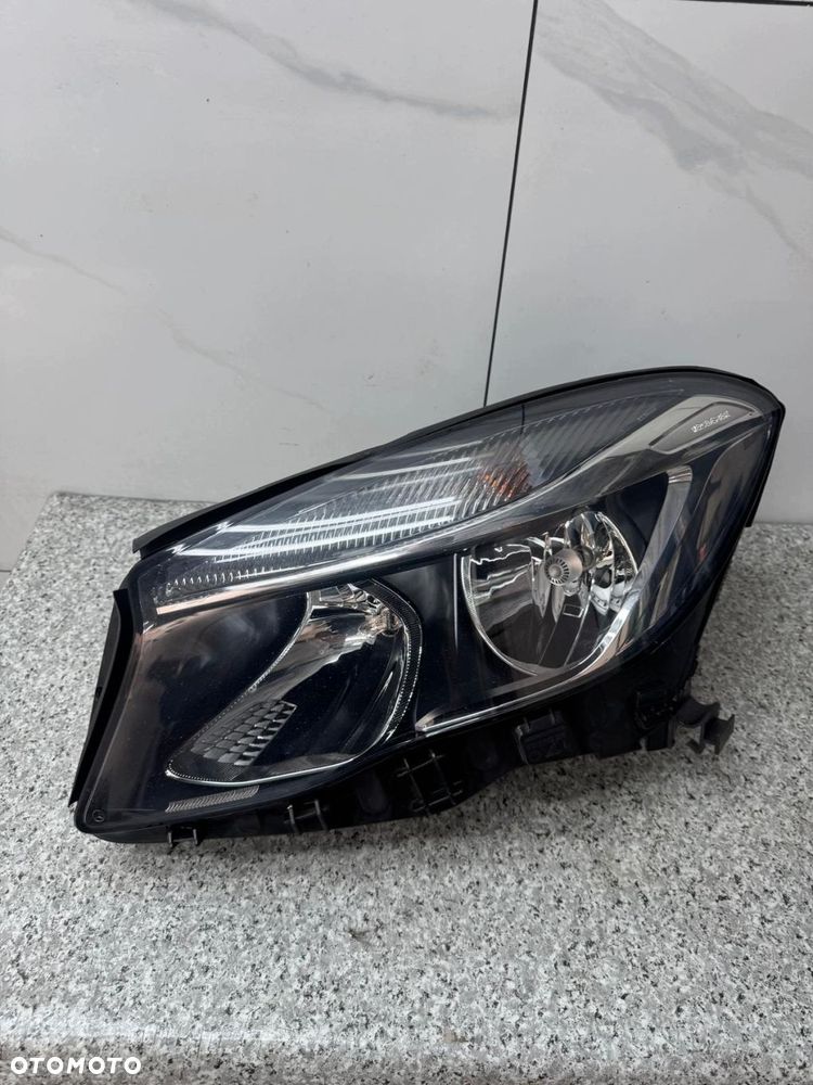 lampa lewy przód mercedes gla w156 2015-2018 a1569061300 - 3