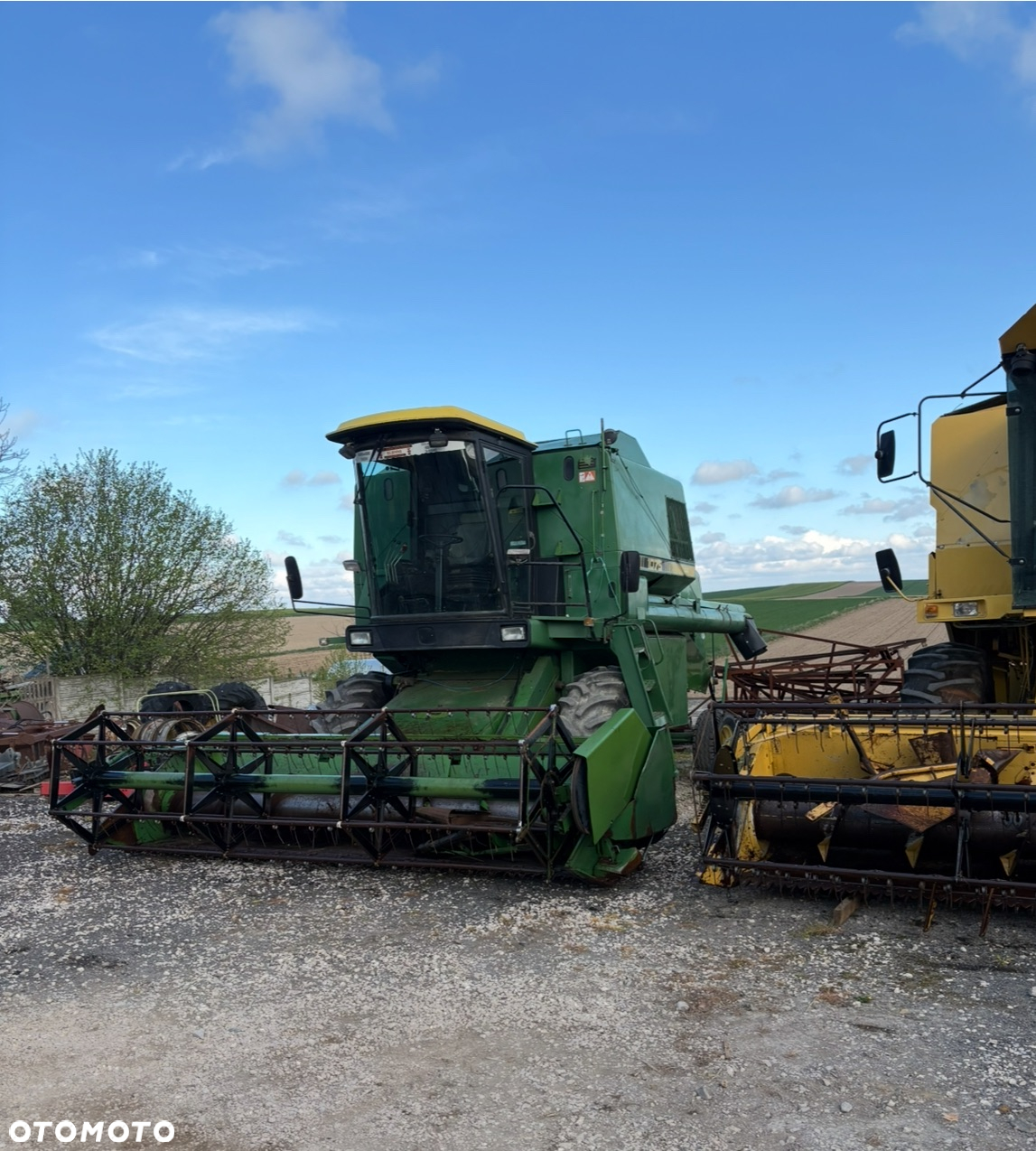 John Deere 1075 - 2