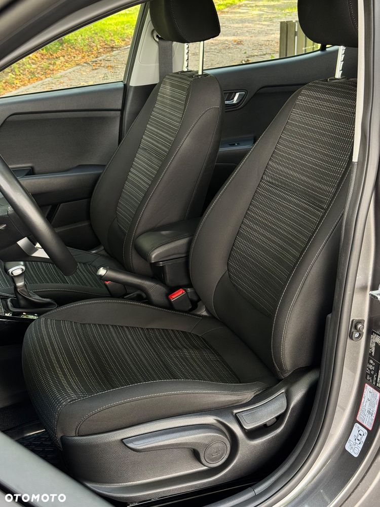 Kia Stonic 1.0 T-GDI L Business Line DCT - 7