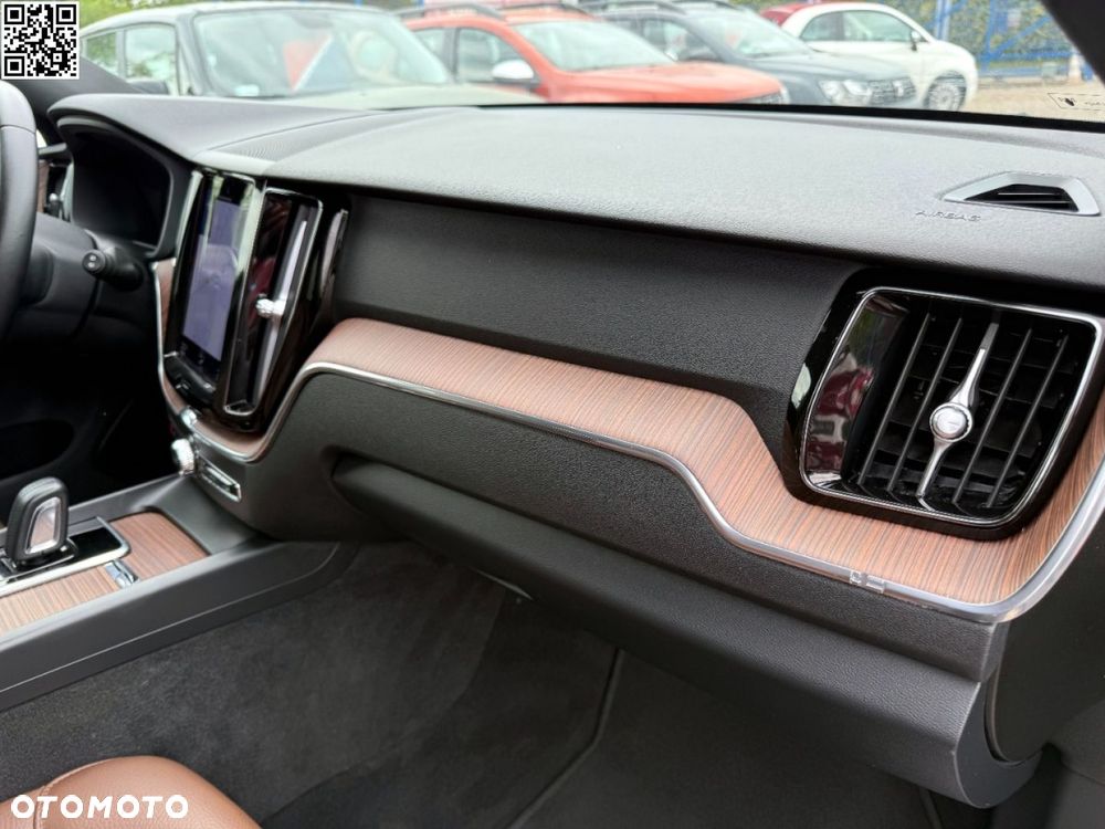 Volvo XC 60 - 33
