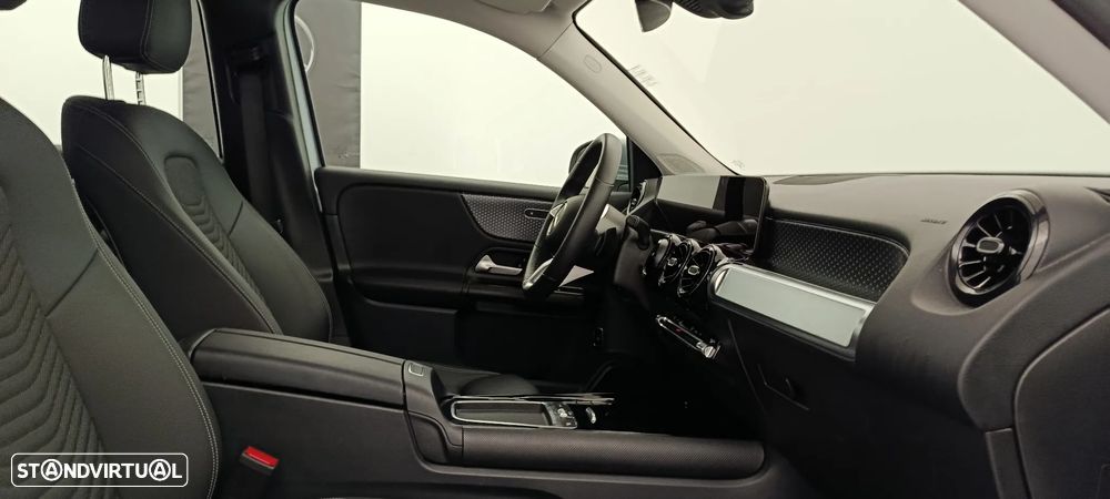 Mercedes-Benz GLB 180 d - 29