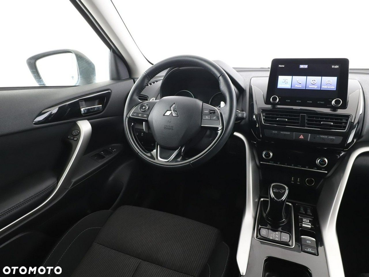 Mitsubishi Eclipse Cross Plug-In Hybrid 4WD Basis - 16