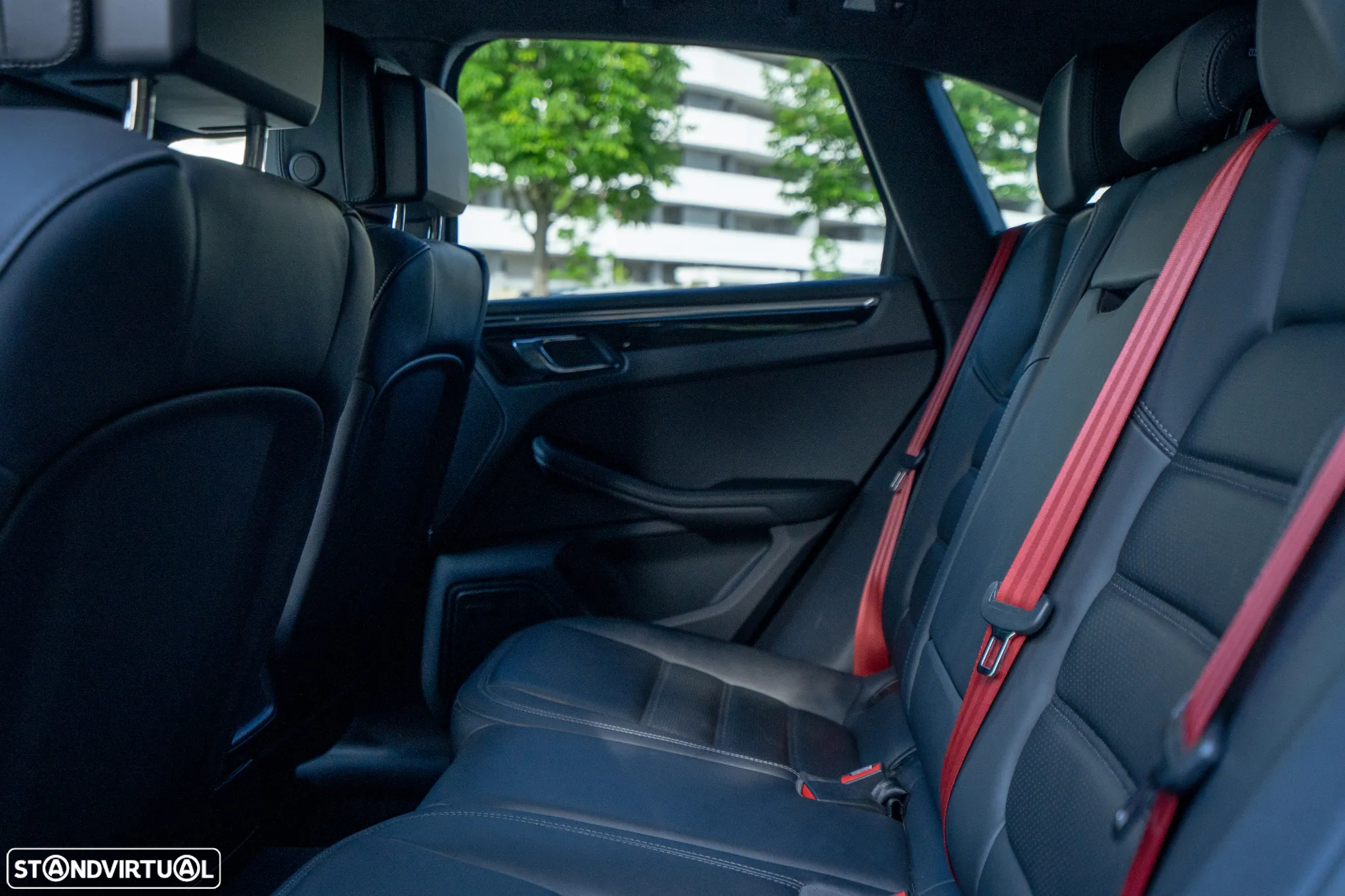 Porsche Macan Turbo - 26