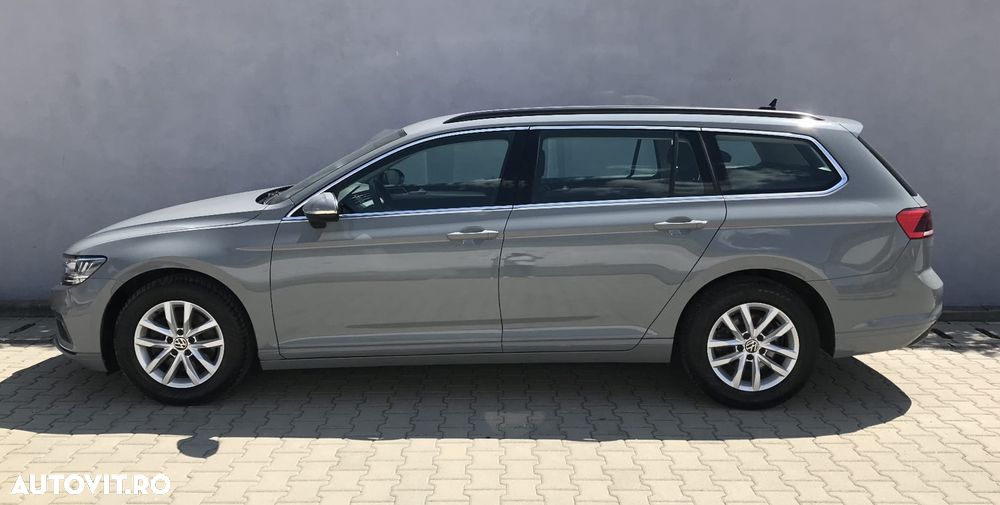 Volkswagen Passat - 11