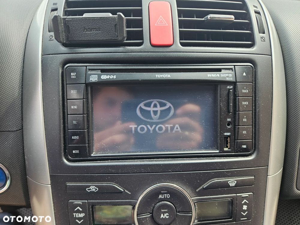 Toyota Auris - 24