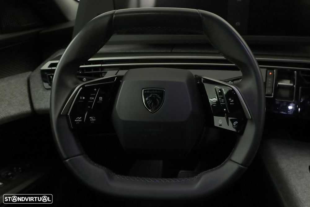Peugeot 5008 1.2 Hybrid Allure e-DCS6 - 12
