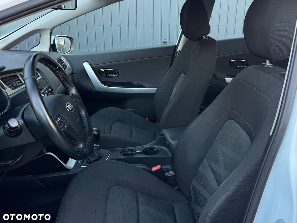 Kia Ceed 1.4 CVVT ISG Spirit - 9