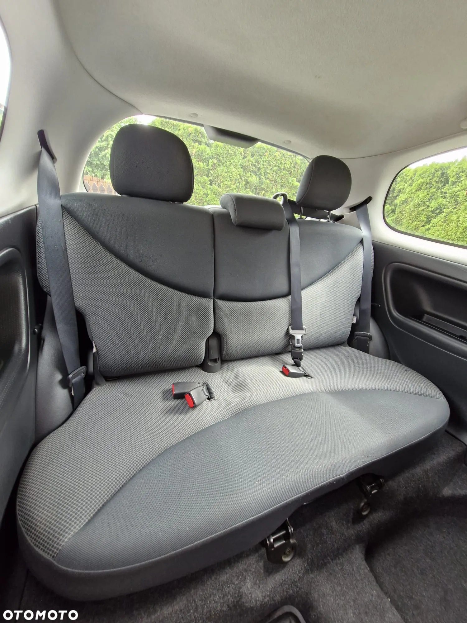 Toyota Yaris 1.3 Blue - 23