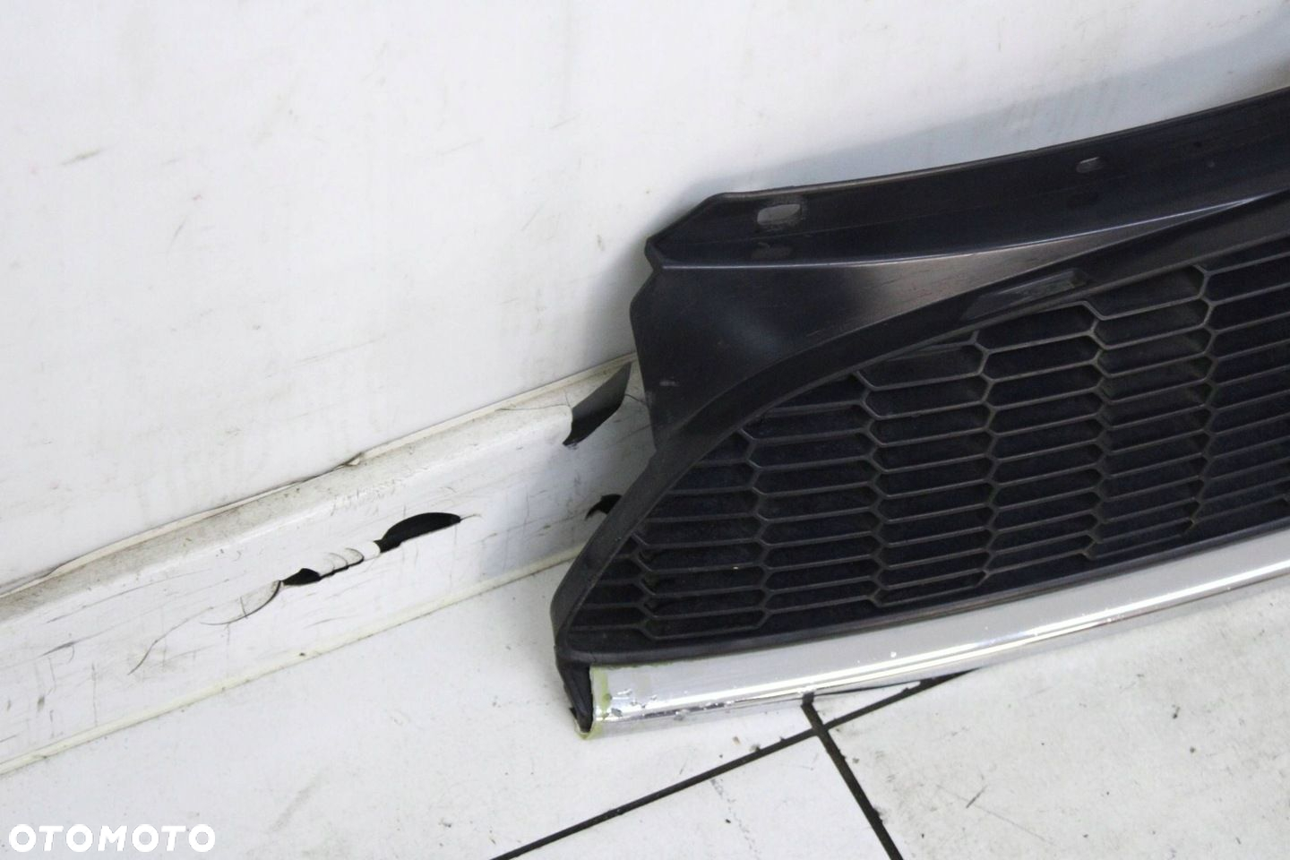 MINI COOPER ONE S R56 06R- GRILL ATRAPA CHŁODNICY BENZYNA - 3