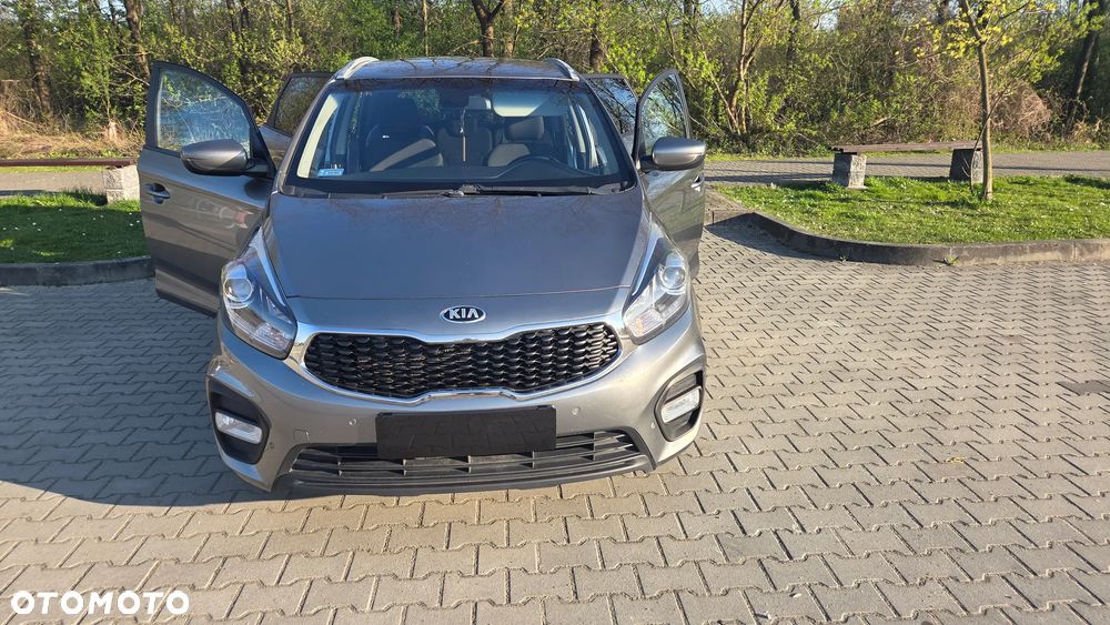 Kia Carens - 20
