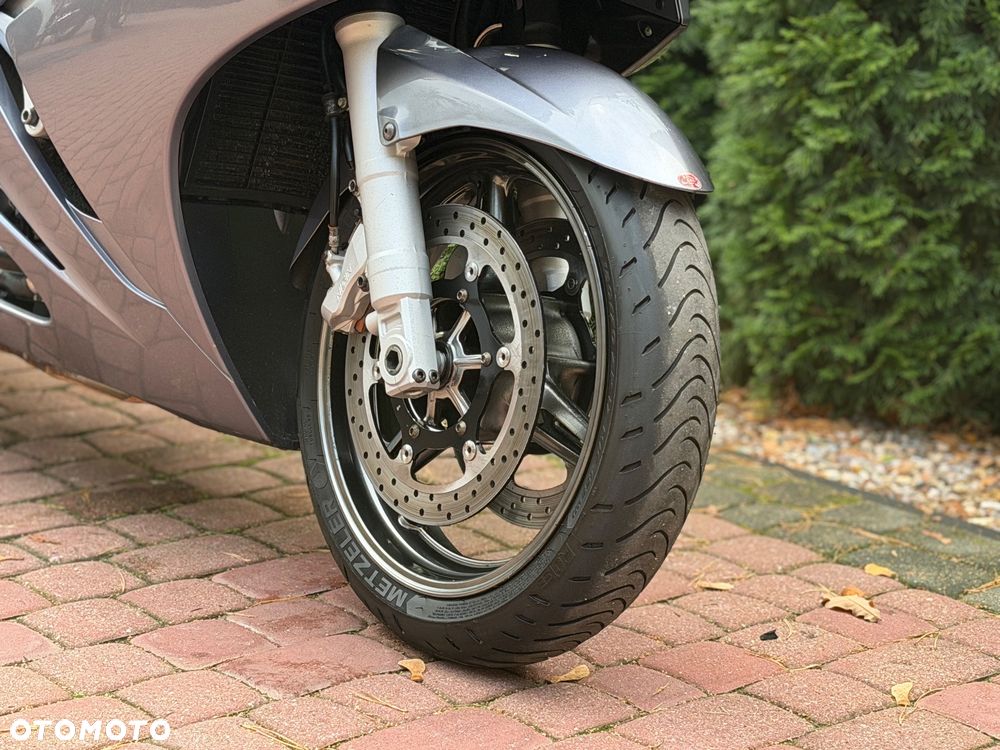 Yamaha FJR - 22