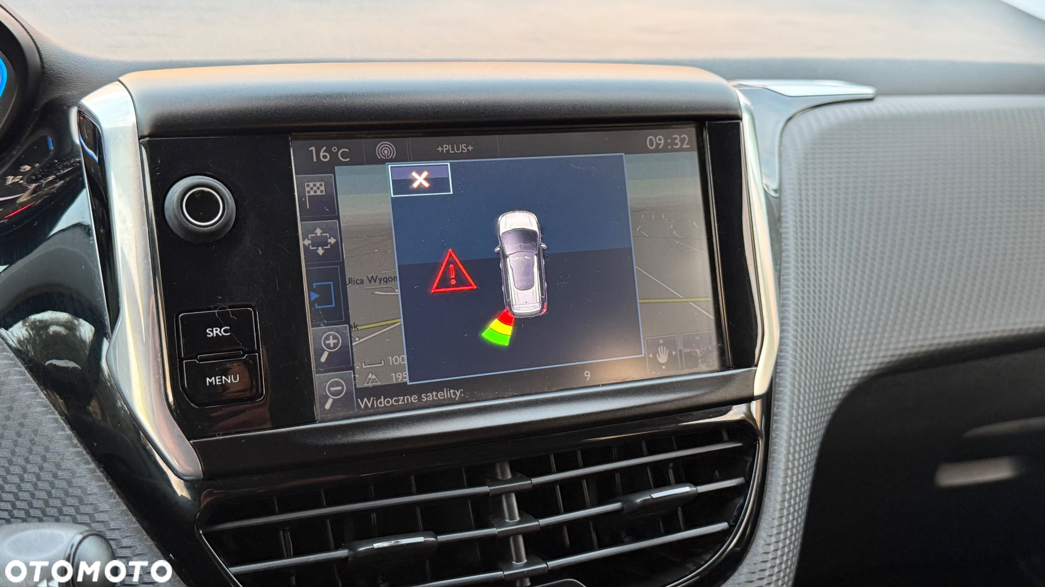 Peugeot 2008 1.6 e-HDi Allure S&S - 25