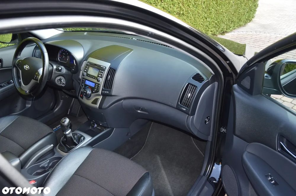 Hyundai i30 1.4 Edition Plus - 30