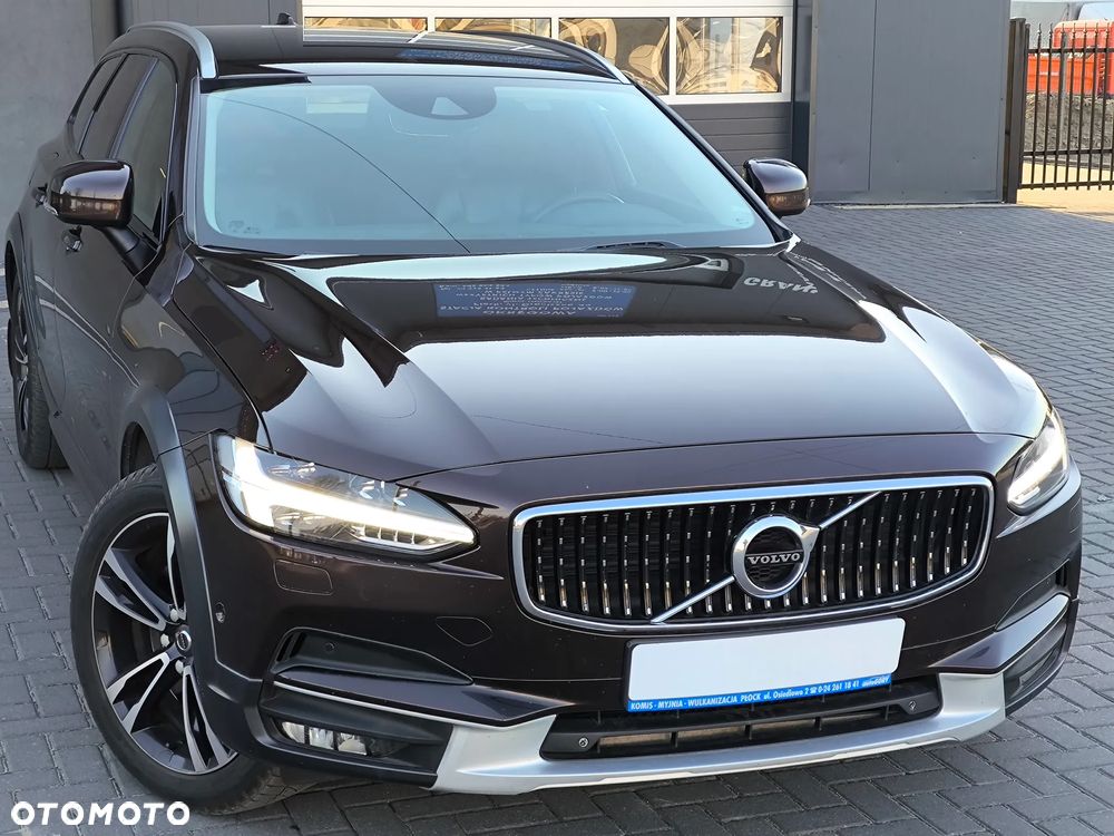 Volvo V90 Cross Country - 5
