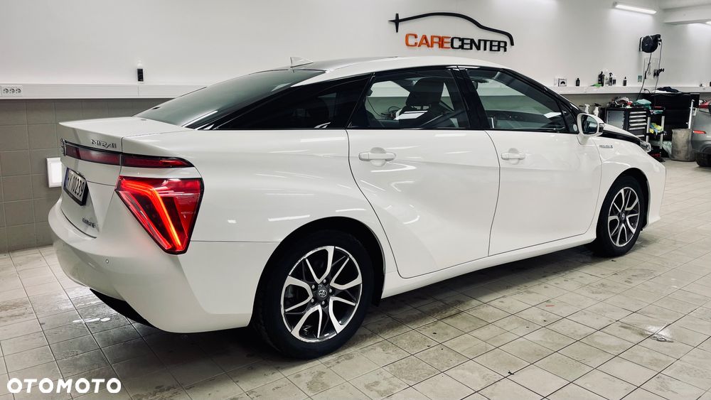 Toyota Mirai Standard - 5