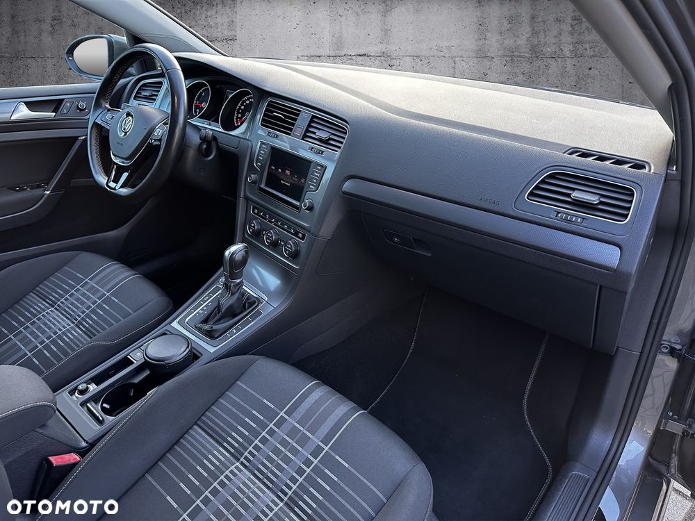 Volkswagen Golf 1.6 TDI BlueMotion Technology DSG Lounge - 8