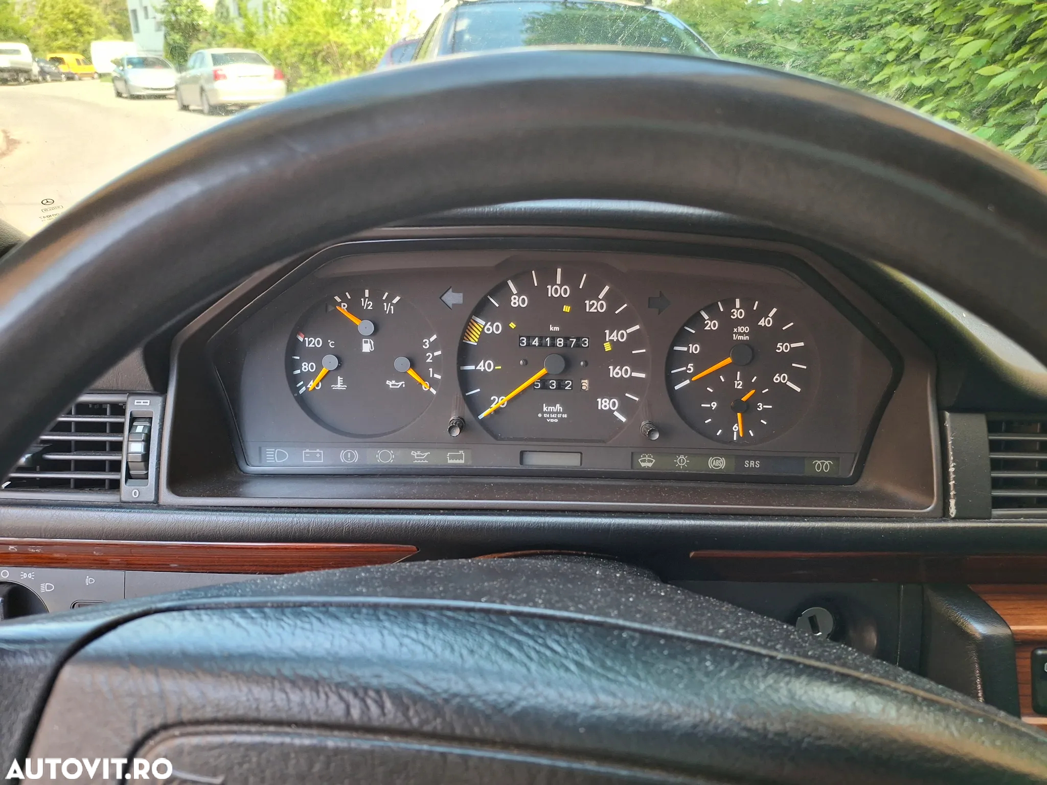 Mercedes-Benz W124 - 11
