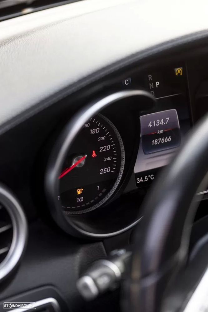 Mercedes-Benz C 220 d Aut. — fotografia 17