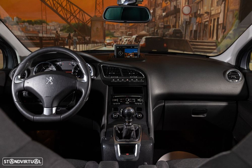 Peugeot 5008 1.6 HDi 7L Allure - 12