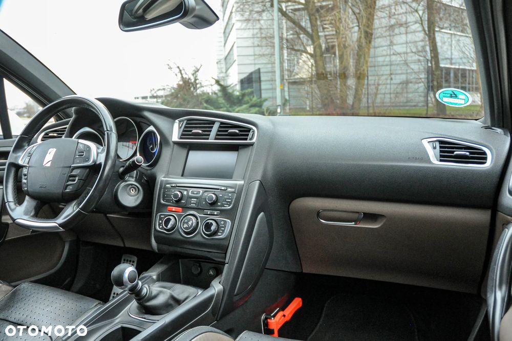 Citroën DS4 THP 200 SportChic - 10