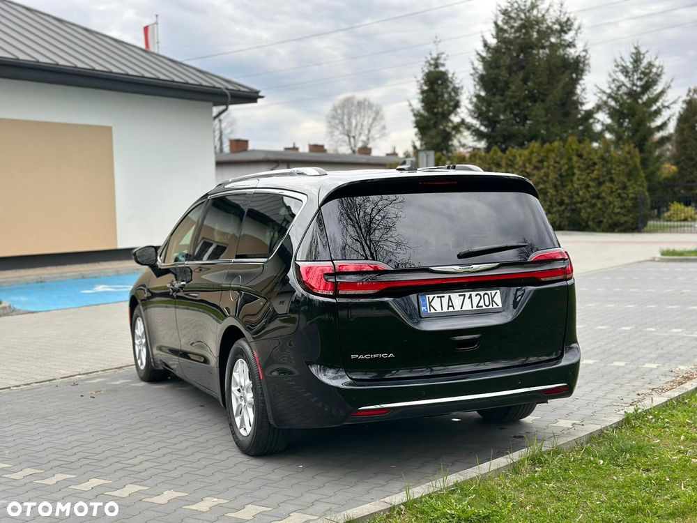 Chrysler Pacifica - 10