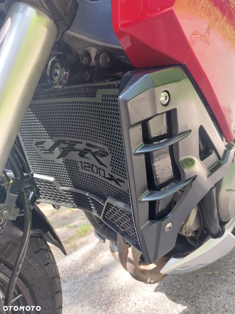 Honda VFR - 11