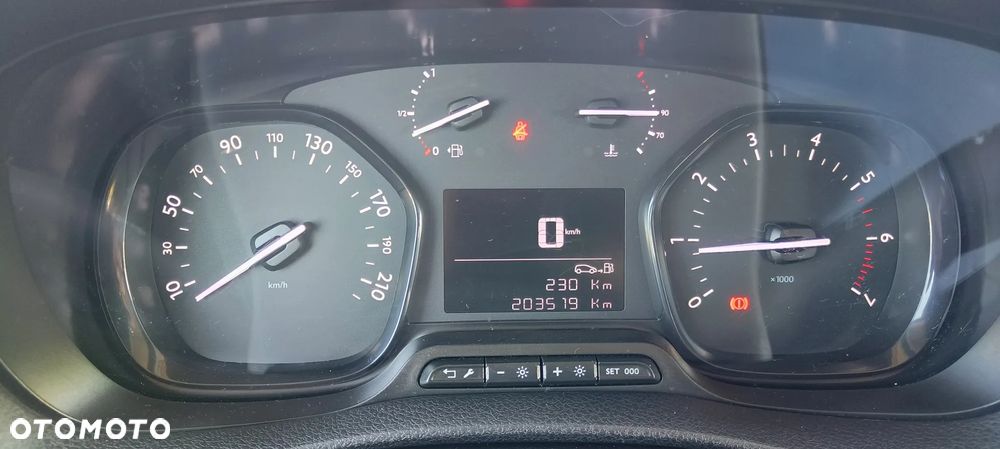 Opel Vivaro - 13
