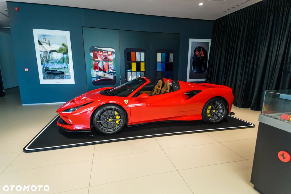 Ferrari F8 Spider Standard - 7