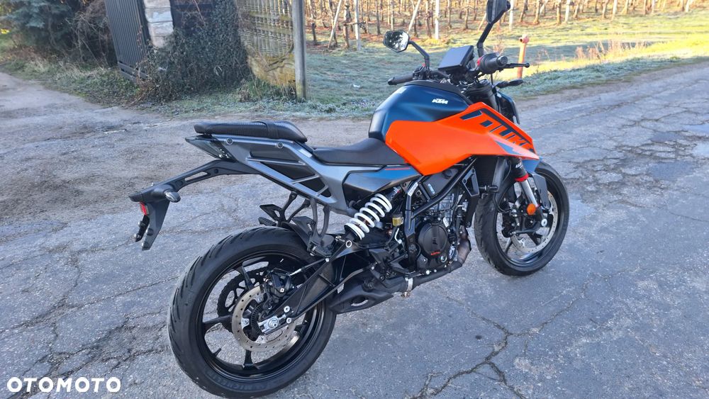 KTM Duke - 4