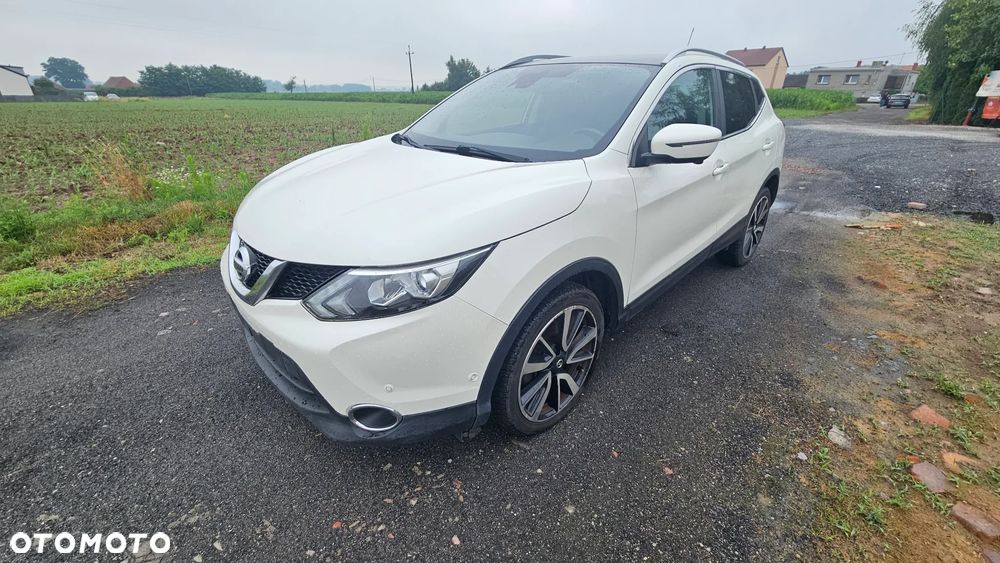 Nissan Qashqai 1.6 dCi Xtronic TEKNA+ - 1