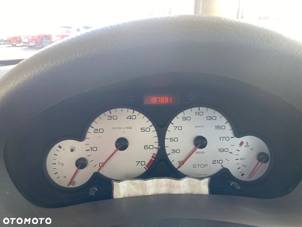 Peugeot 206 1.4 XT - 9