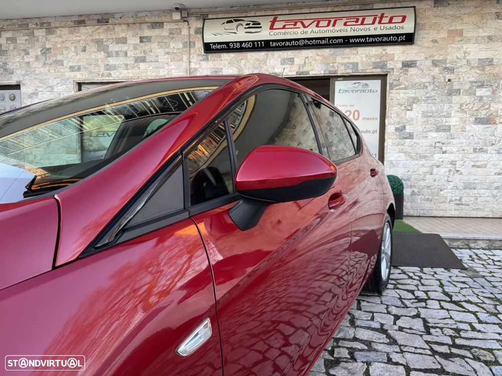 Opel Astra 1.2 T GS Line - 18