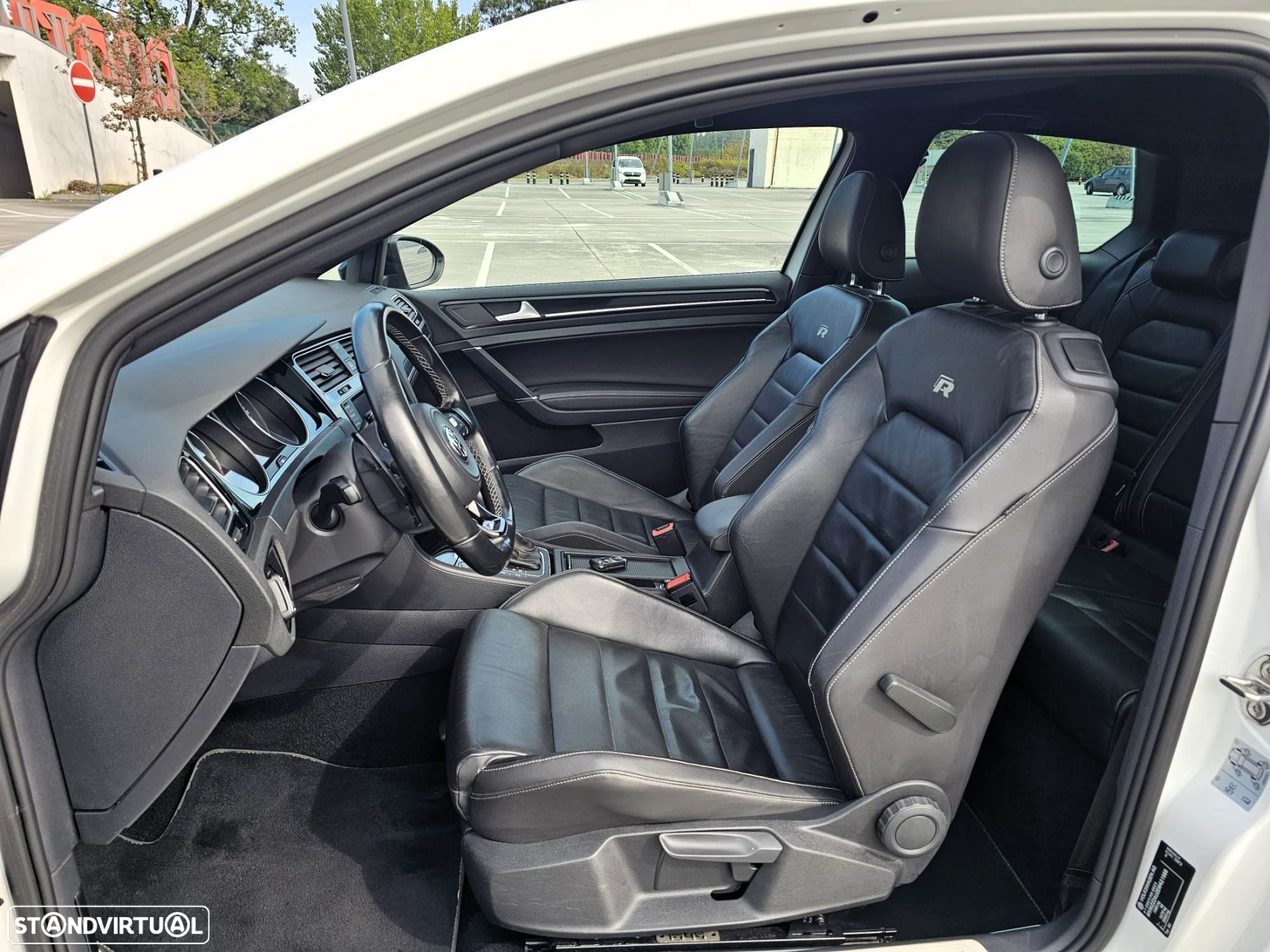 VW Golf 2.0 TSi R DSG - 11