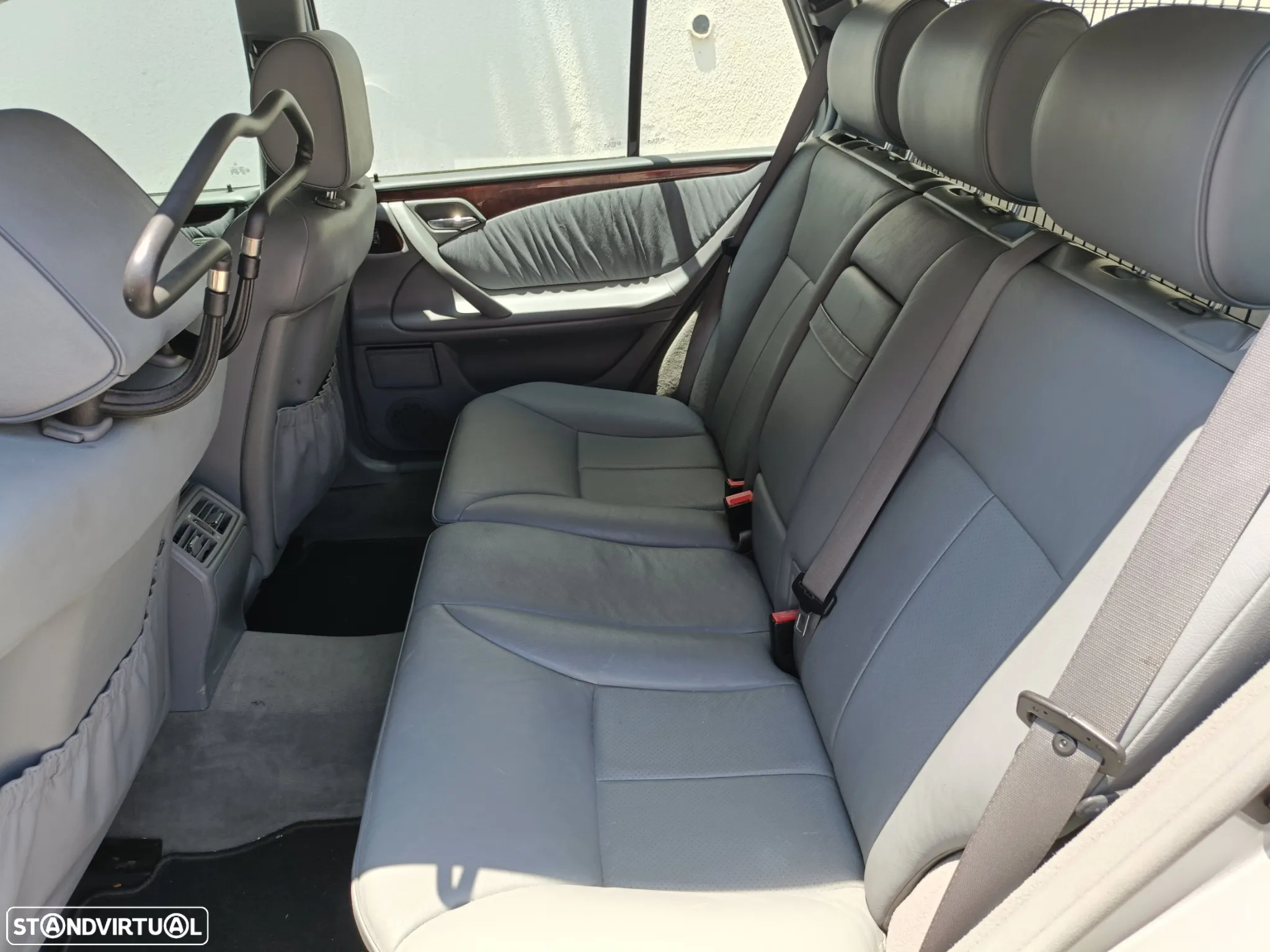 Mercedes-Benz E 270 - 13