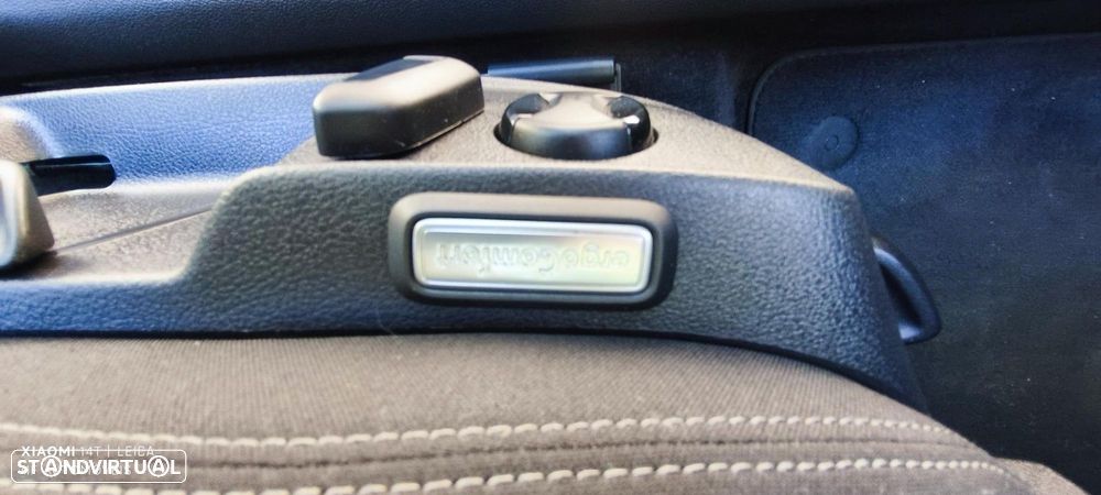 VW Passat 1.6 TDI BlueMotion - 26