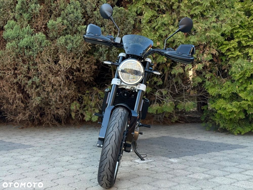 Husqvarna Svartpilen - 8
