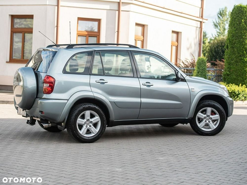 Toyota RAV4 D-4D 4x4 Executive - 17