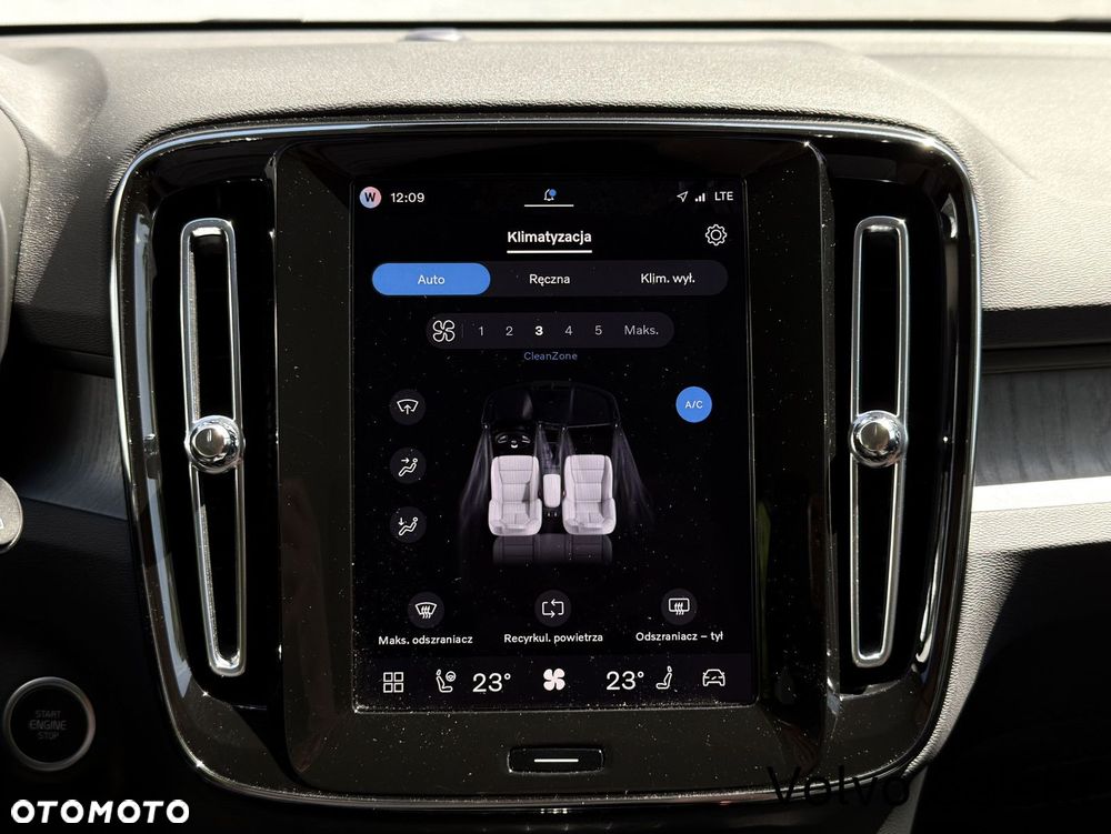 Volvo XC 40 - 25