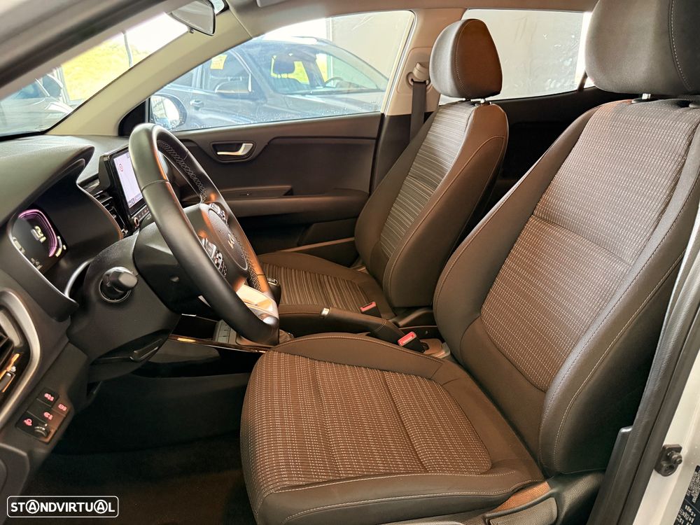 Kia Stonic - 6