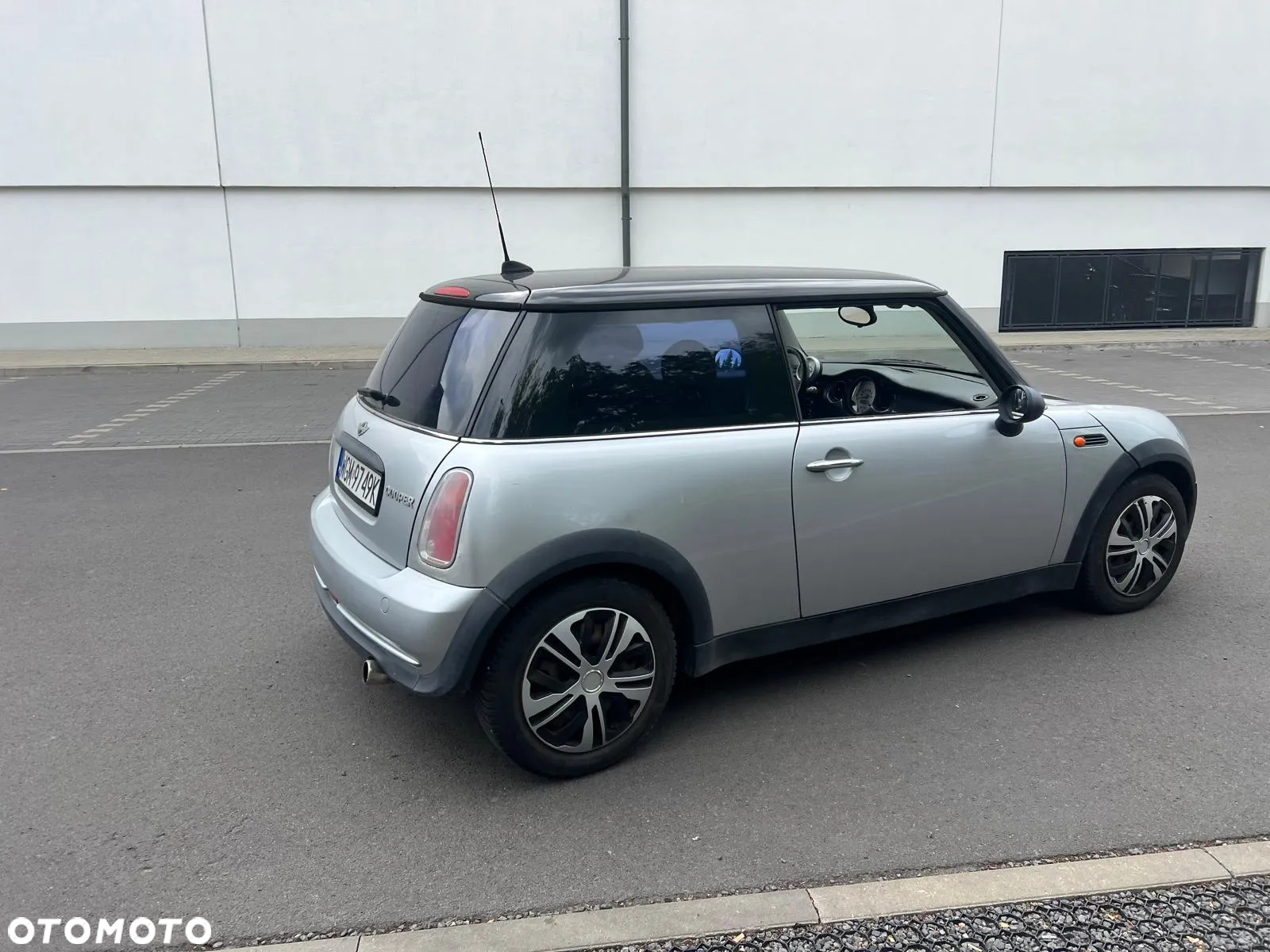MINI ONE Standard - 9