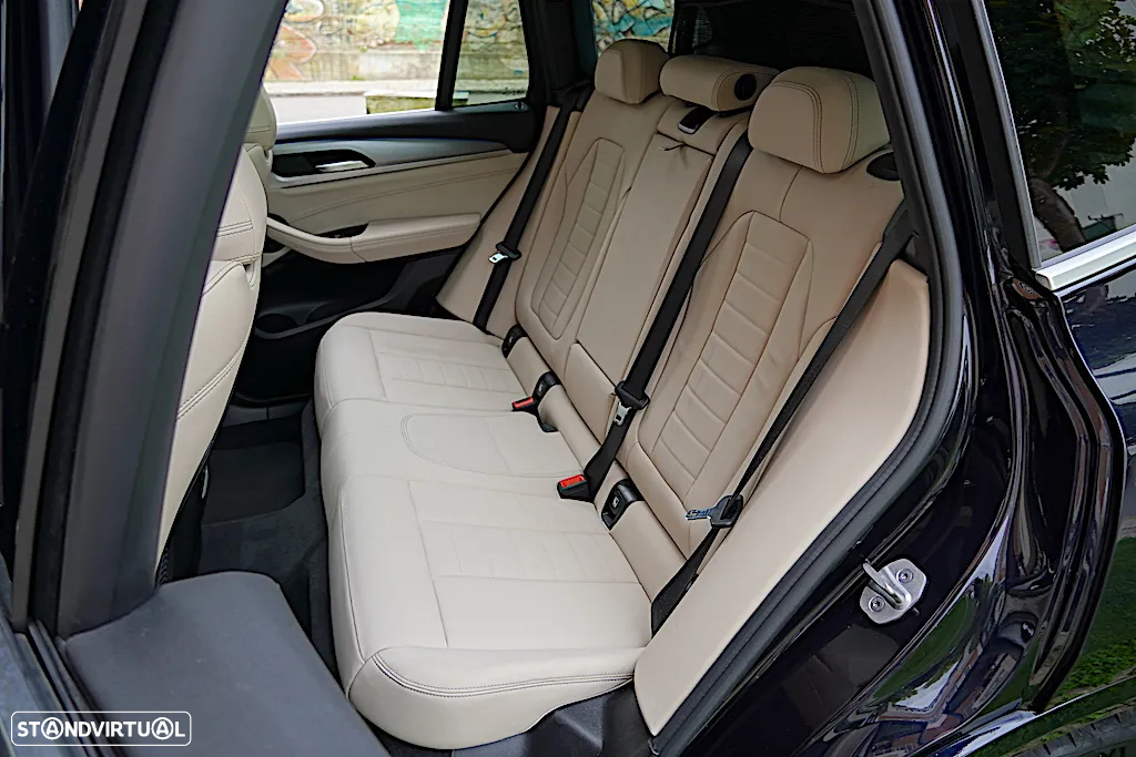 BMW X3 30 e xDrive Pack M - 21